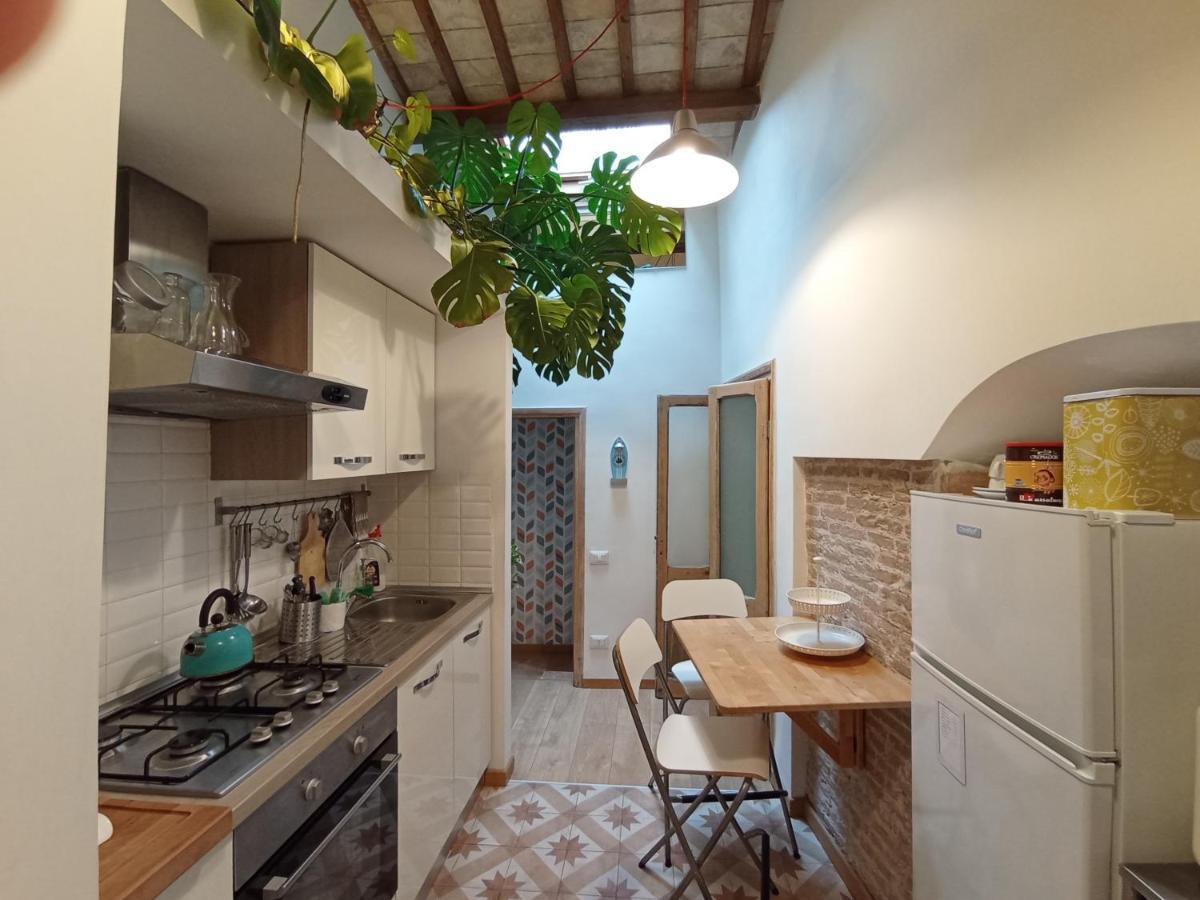 Апартаменты Tivoli Old Town - Casa Nel Quartiere Medioevale Экстерьер фото