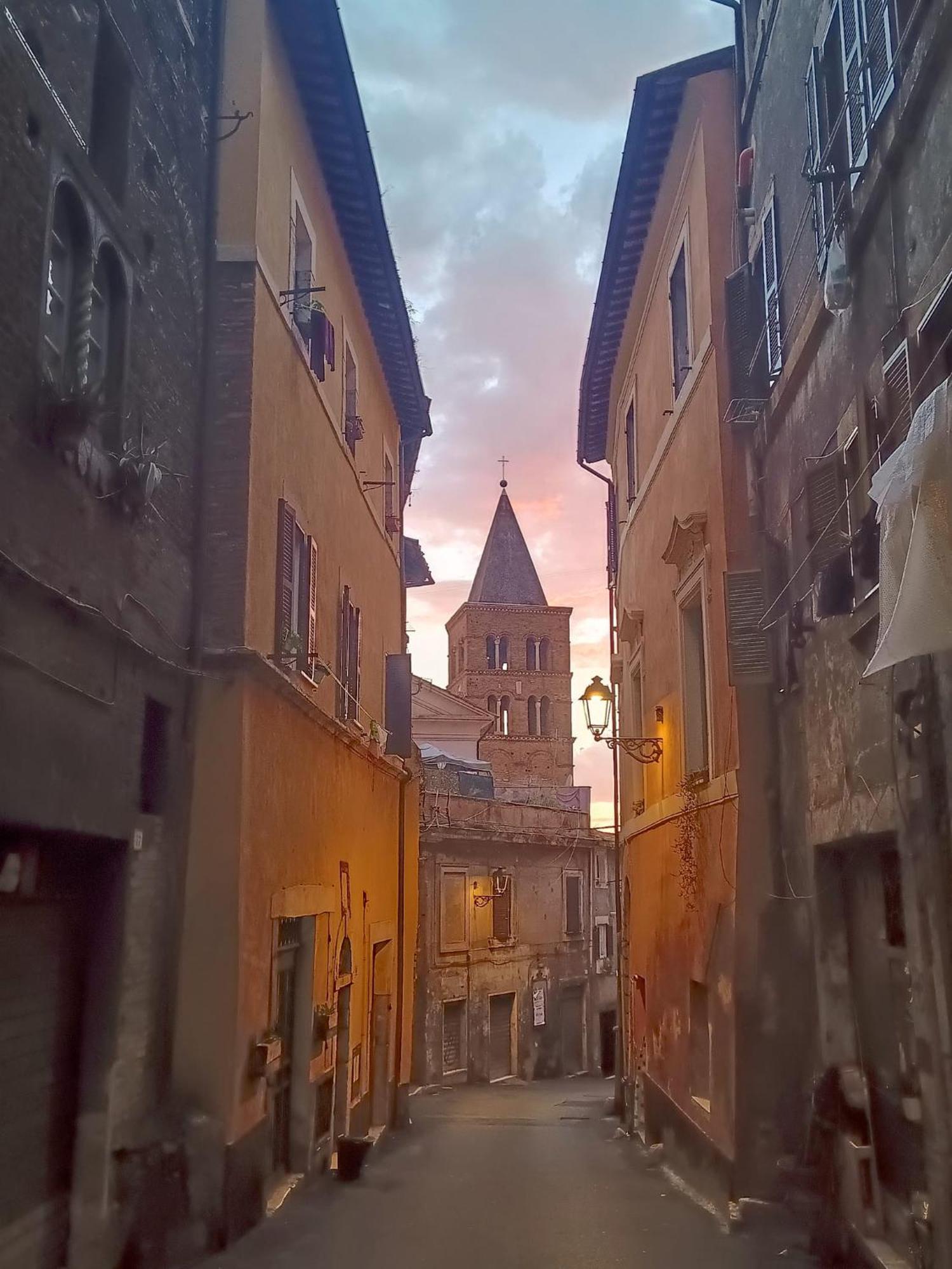 Апартаменты Tivoli Old Town - Casa Nel Quartiere Medioevale Экстерьер фото